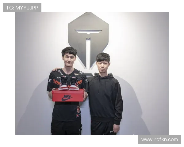 和平精英深度分析：TES战队战术转换背后的秘密与启示